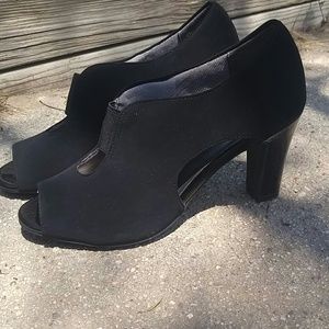 Life Stride Chunky Heel for wide feet